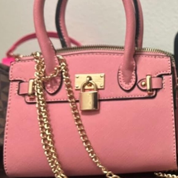 Neiman Marcus Pink Lock Elegant Evening Bag - Picture 4 of 5